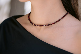 Burgundy Elegance | Garnet & 9K Gold Necklace